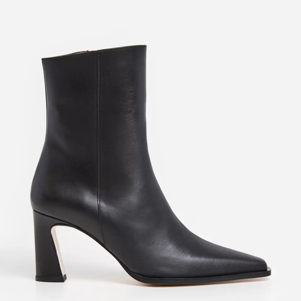 Flattered Anita Leather