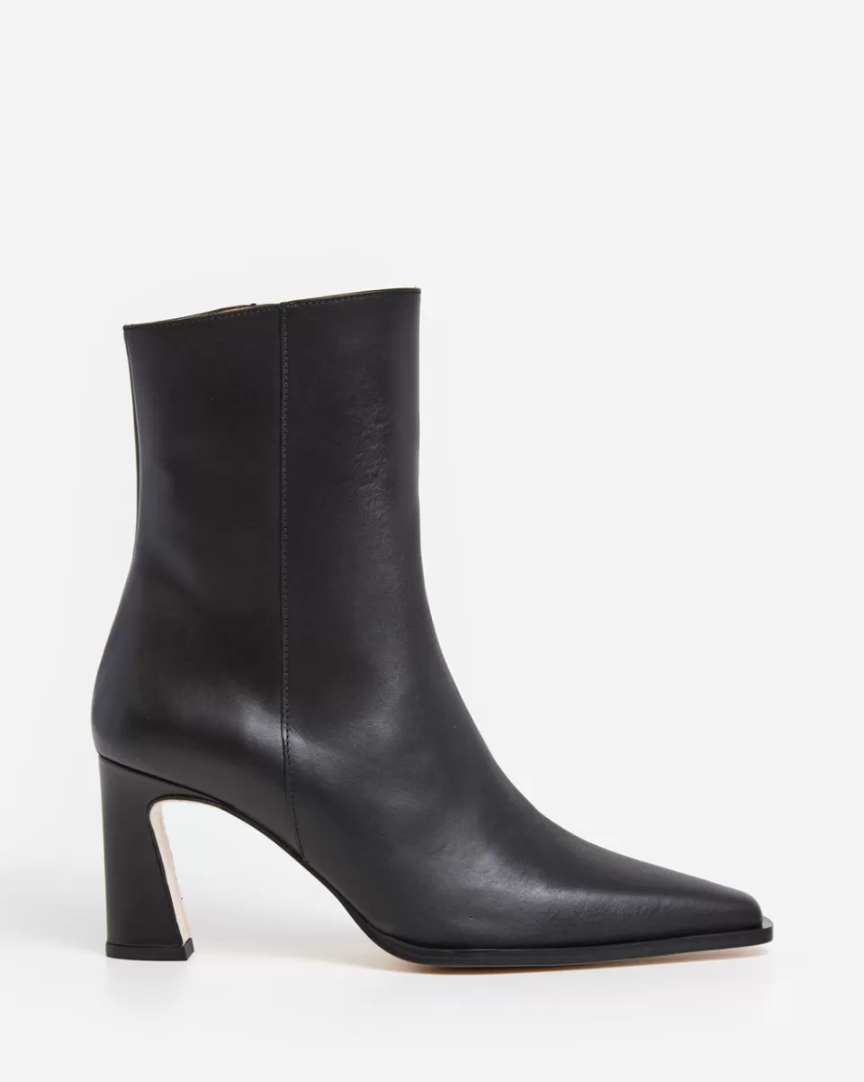 Flattered Anita Leather