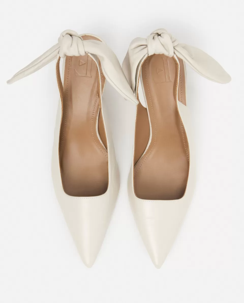 Flattered Franchesca Bow Leather