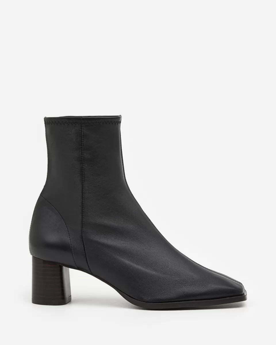 Flattered Margret Leather