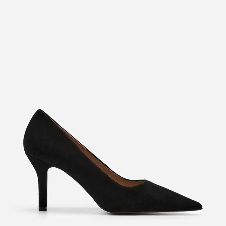 Flattered Roberta Suede