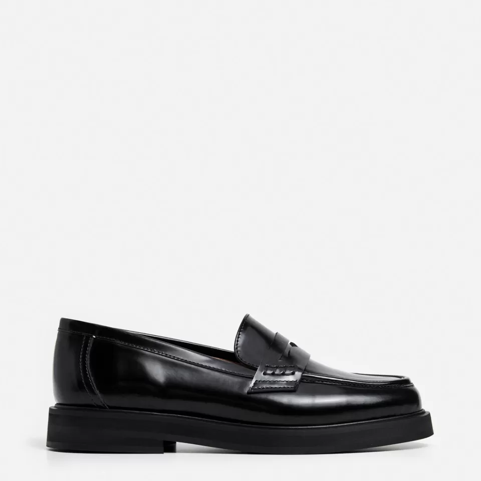 Flattered Sadie Leather