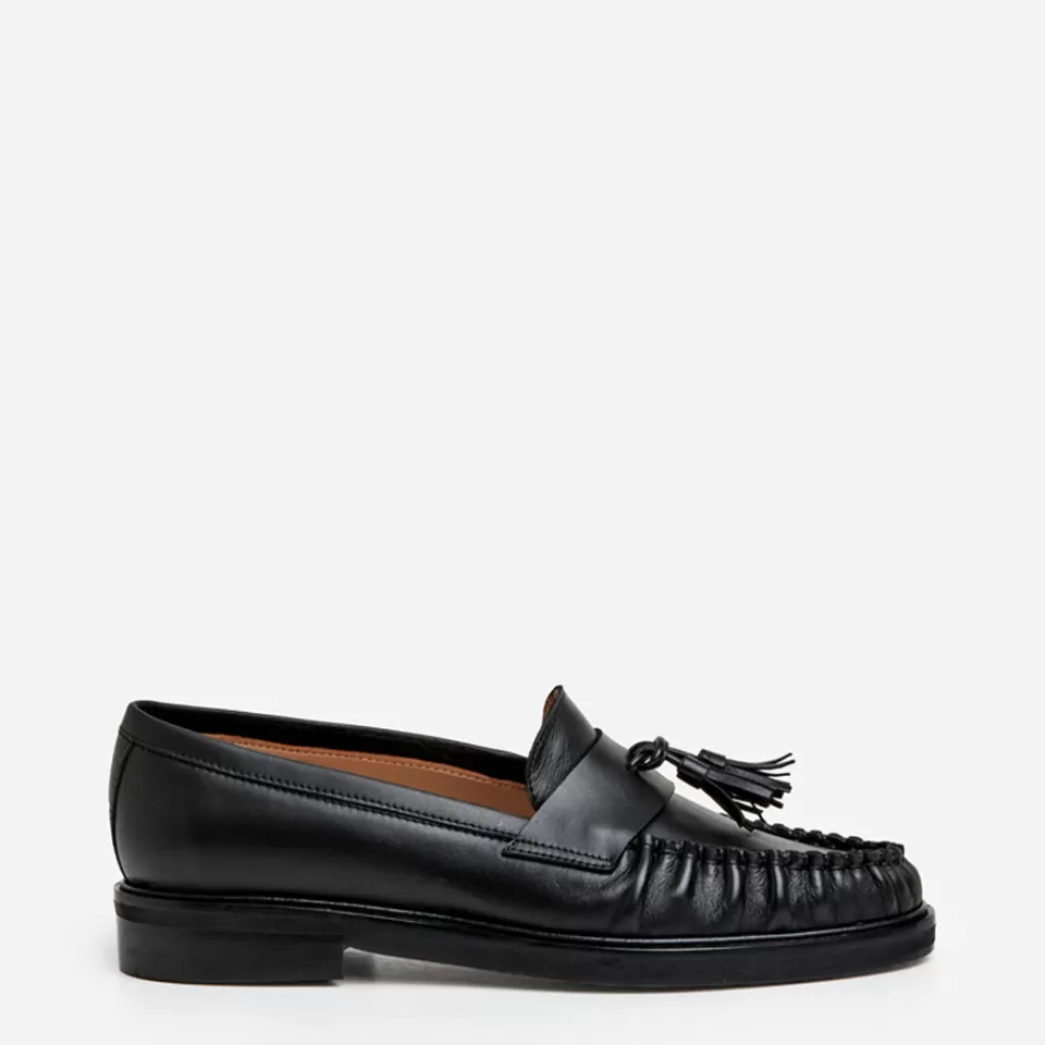 Flattered Sigrid Leather